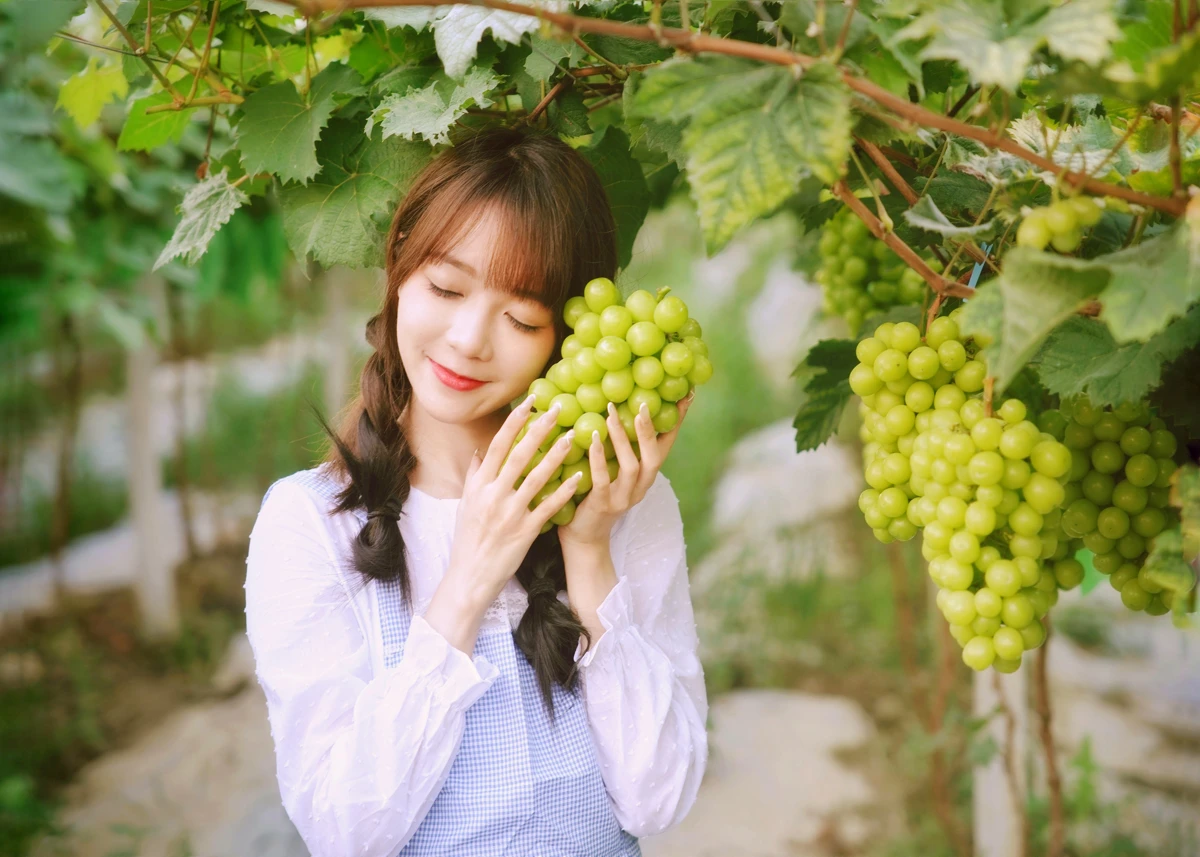 [YITUYU] 2023.02.04 Vol.2969 The joy of harvest in the vineyard duck duck#[24P]-10