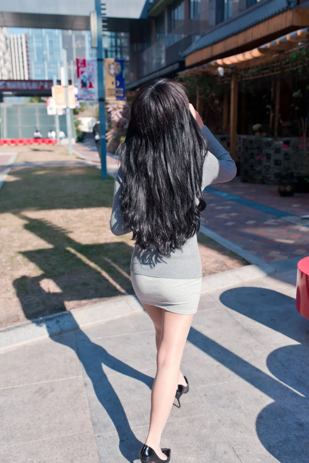 [Mzsock] NO.084 The cute girl in short skirt and silk stockings in the leisure bookstore street photography#[79P]-71